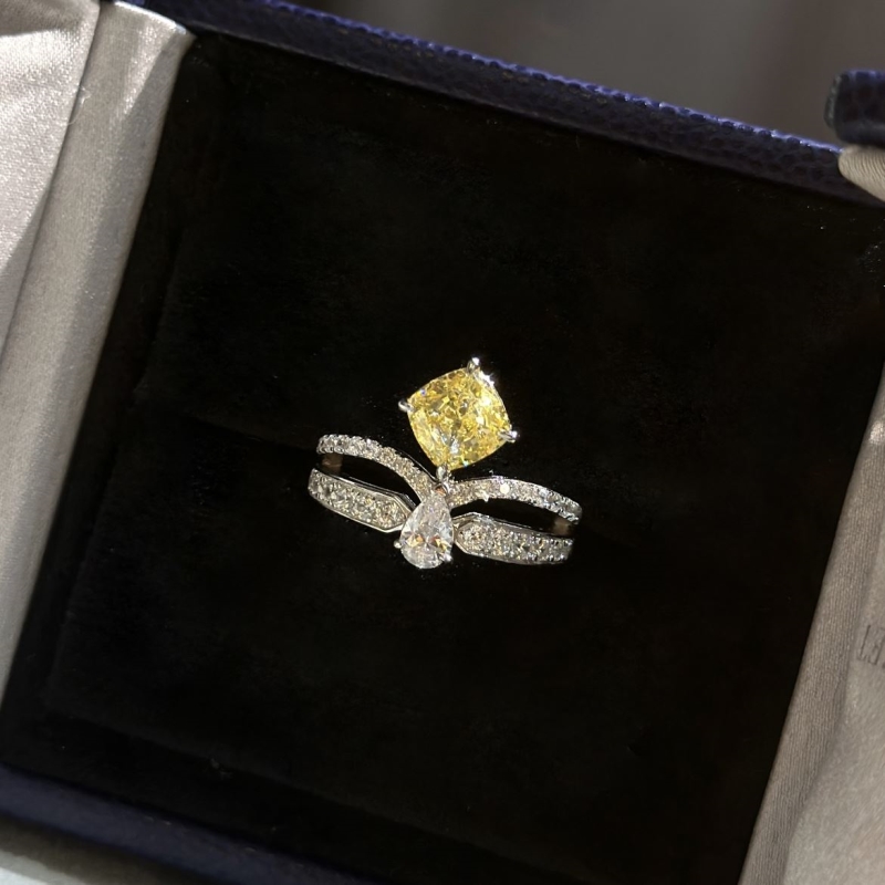 CHAUMET